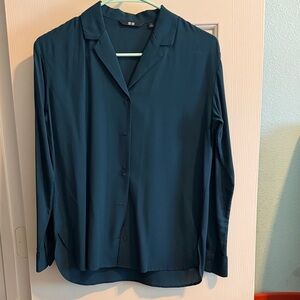 Uniqlo Teal Button Down Shirt